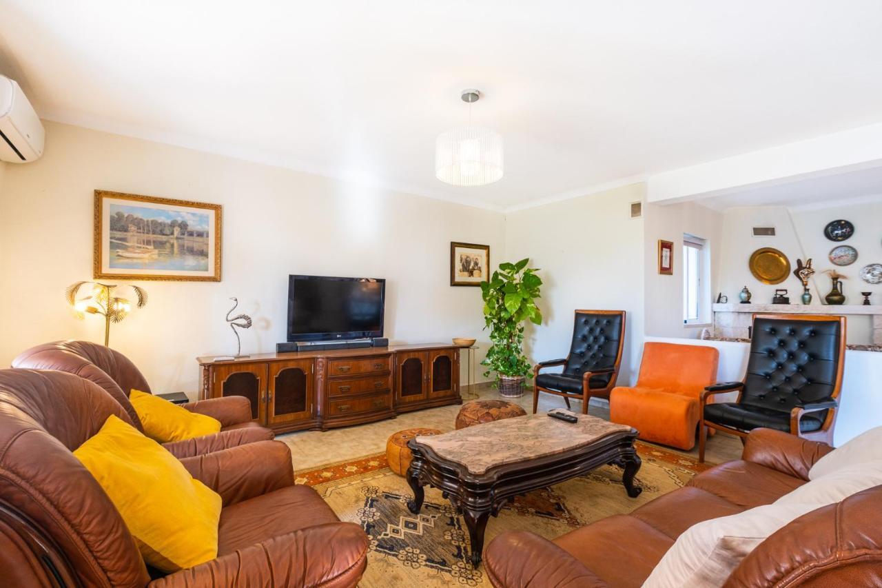 Villa Estrelicia - Pool - Free Wi-Fi - New In Booking Loule Luaran gambar