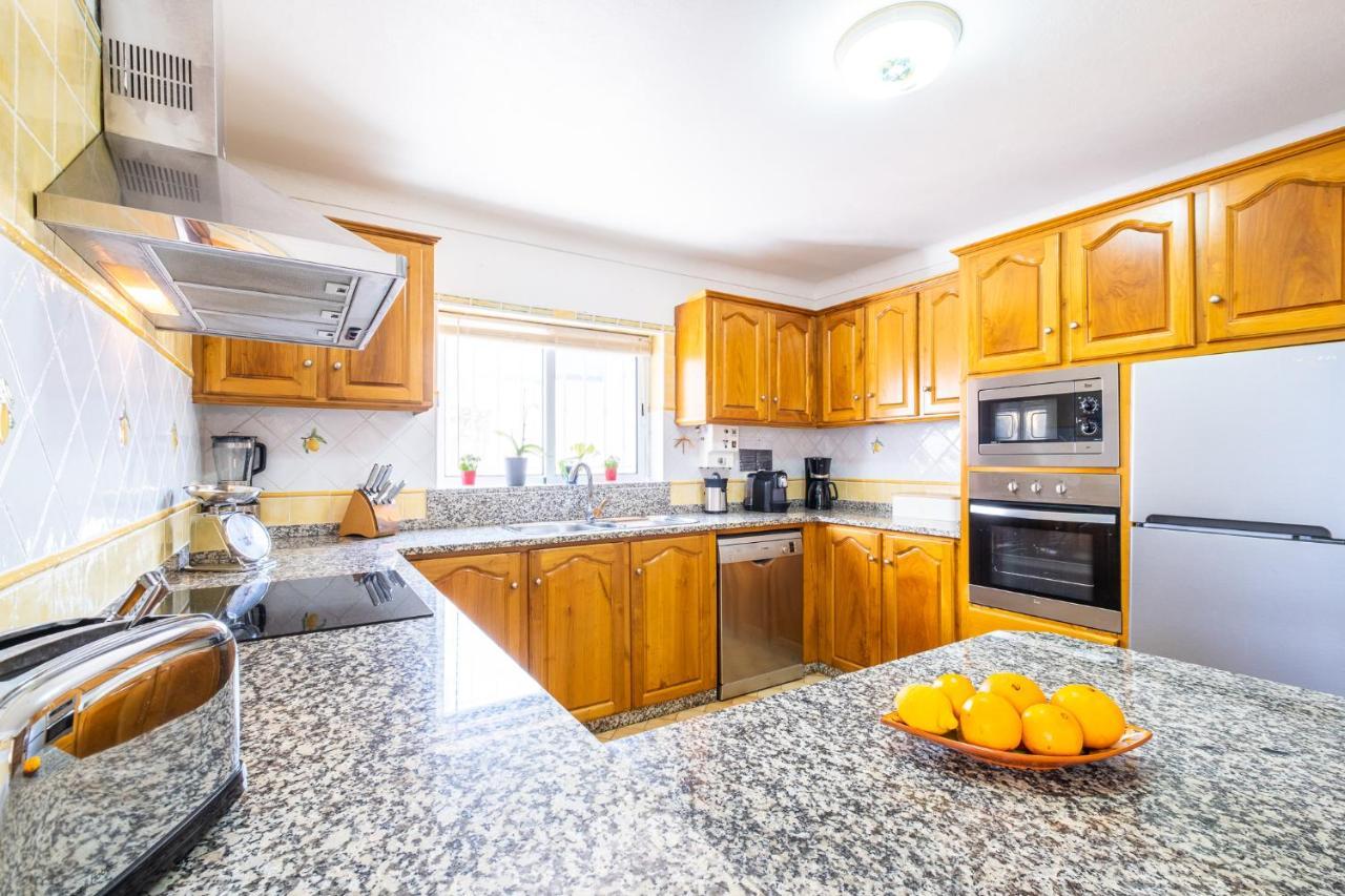 Villa Estrelicia - Pool - Free Wi-Fi - New In Booking Loule Luaran gambar